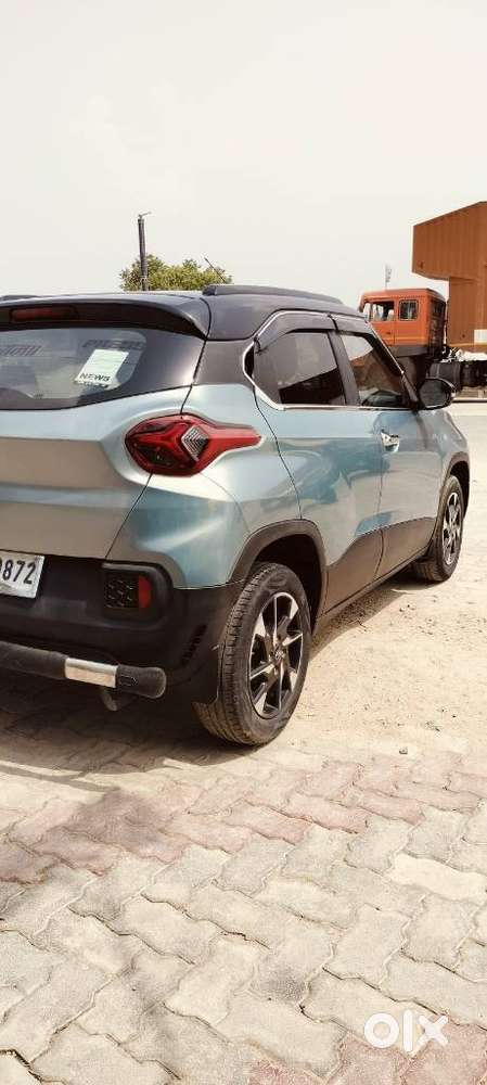 Tata Punch 1.2 Revotron Creative Dual Tone, 2022, Petrol