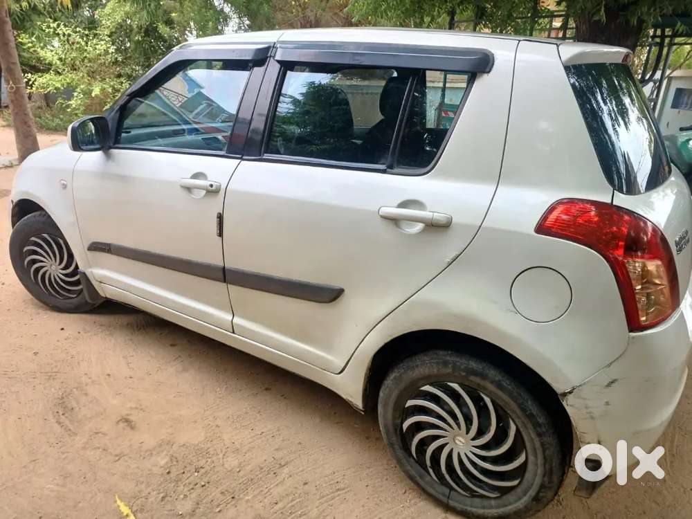 Maruti Suzuki Swift 2010