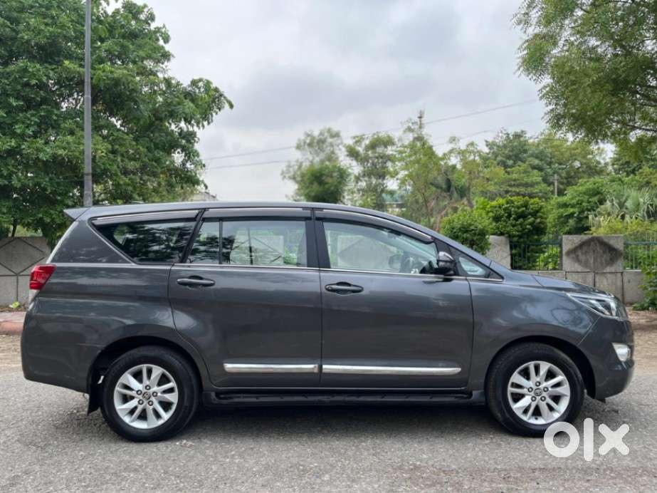 Toyota Innova Crysta 2.4 Gx Mt 8s, 2019, Diesel