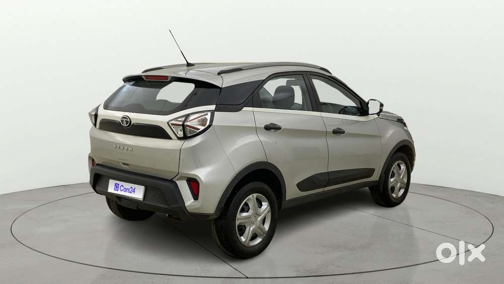 Tata Nexon 1.5 Revotorq Xma Amt, 2021, Petrol
