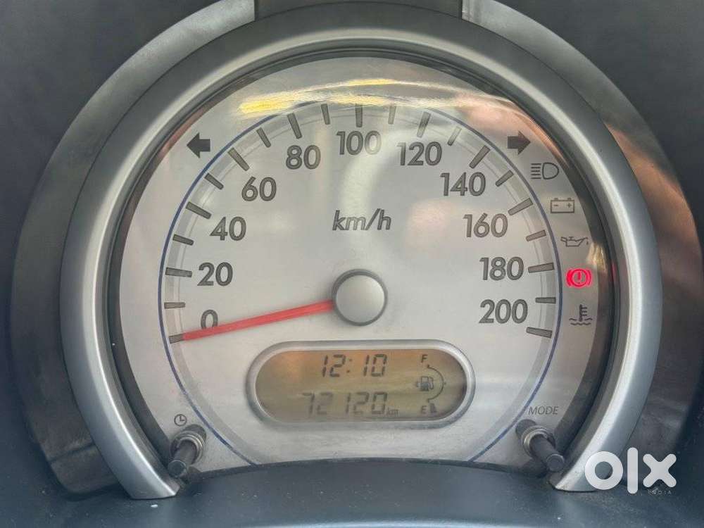 Maruti Suzuki Ritz Vxi, 2013, Petrol
