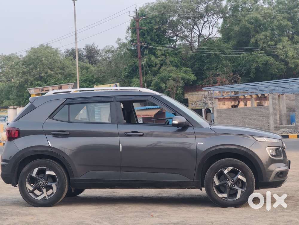 Hyundai Venue 1.0 Sx Turbo Imt Dual Tone Sport, 2020, Petrol