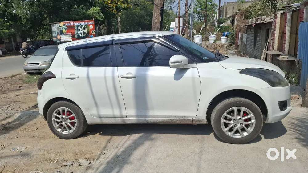 Maruti Suzuki Swift 2015 Diesel 96548 Km Driven