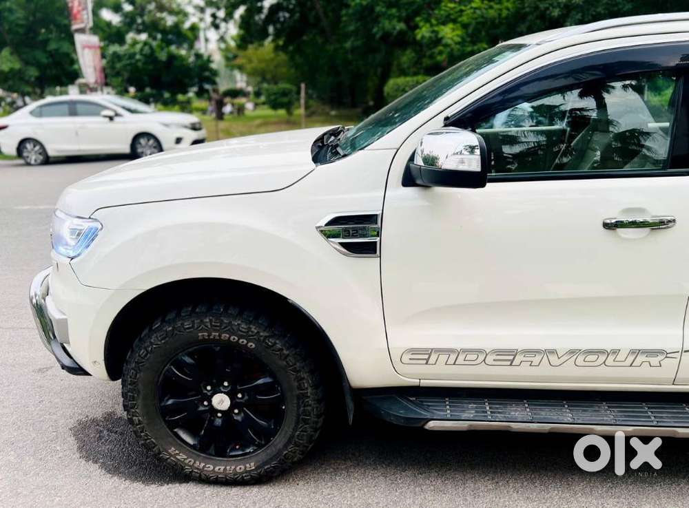 Ford Endeavour 3.2 Titanium At 4x4, 2016, Diesel