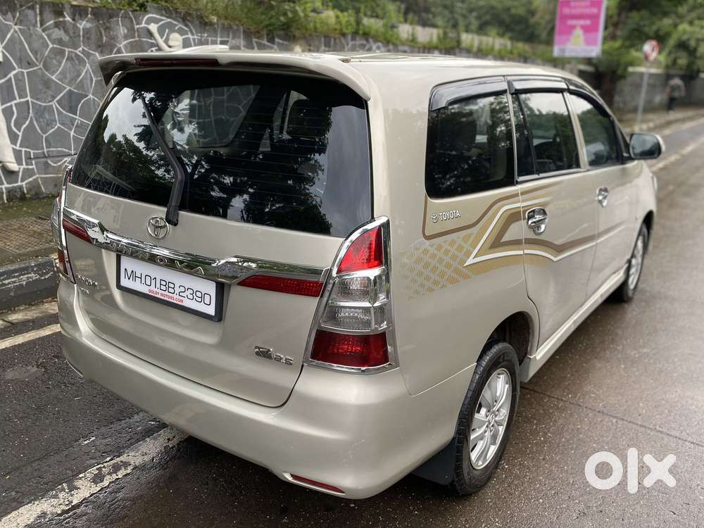 Toyota Innova 2004-2011 2.5 V Diesel 8-seater, 2011, Diesel