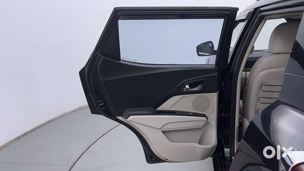 Mahindra Xuv300 W8 Option, 2021, Petrol