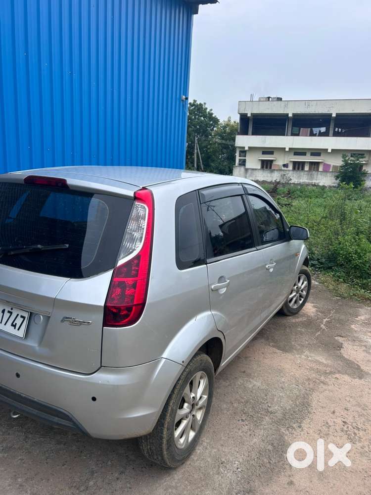 Ford Figo Petrol Manual 2010