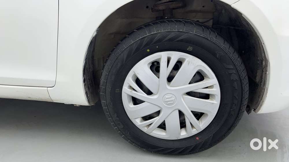 Maruti Suzuki Swift Vxi Optional, 2017, Petrol