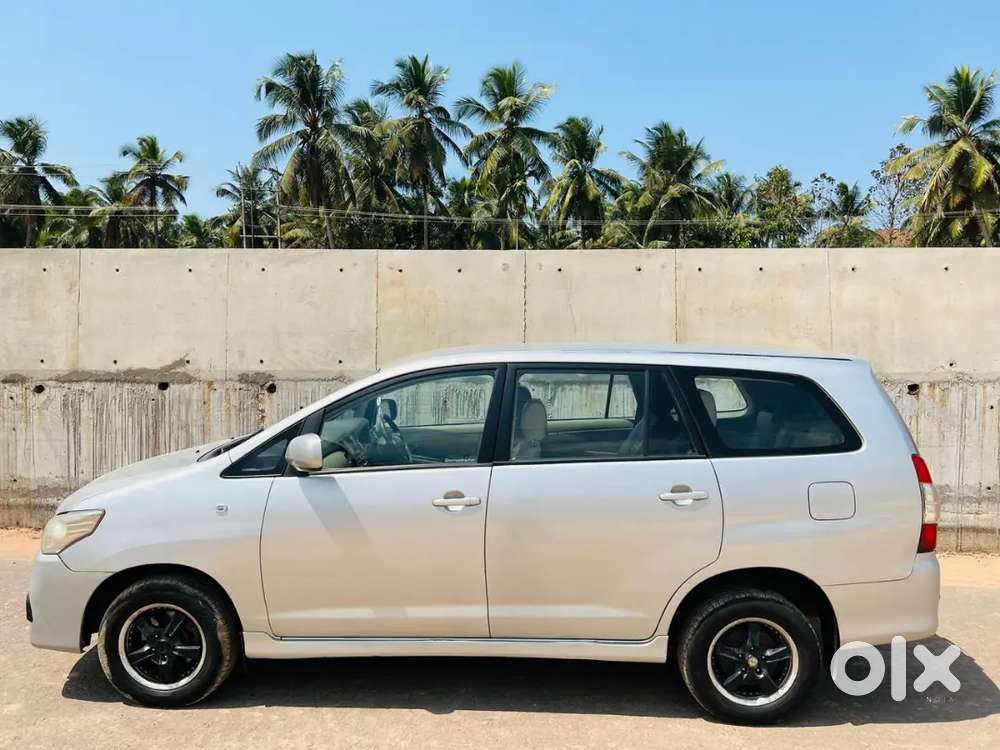 Toyota Innova 2013 Diesel Well Maintained