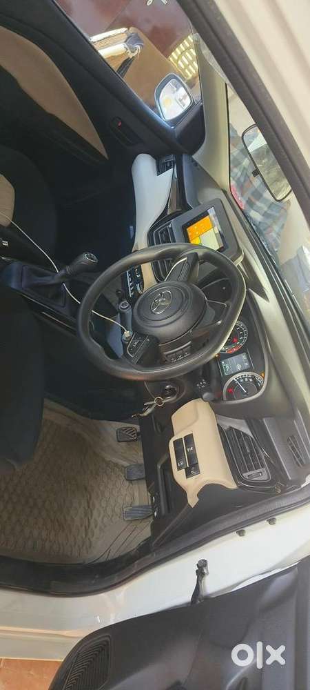 शादी में आई हुई है २०२६ मॉडल १००० Km चली है बस