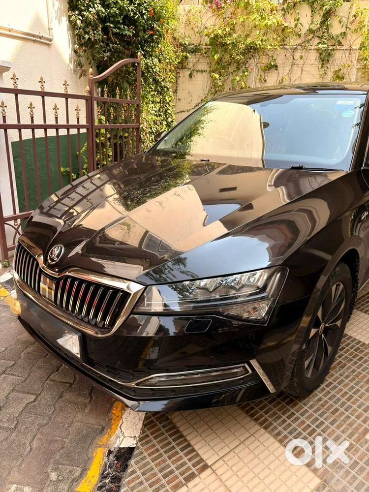 Skoda Superb L&k Magic Black