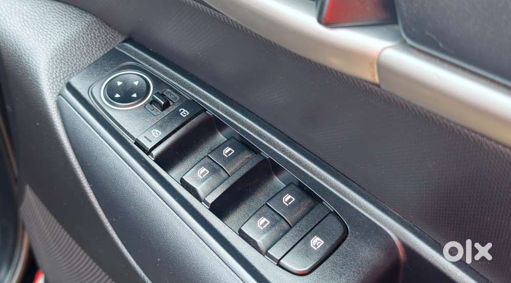 Kia Sonet G 1.2 5mt Htk(o), 2025, Petrol