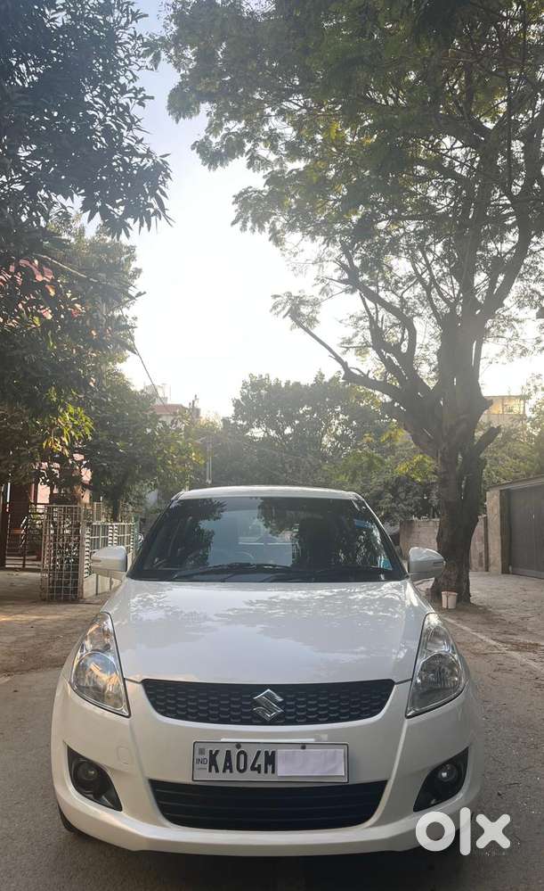 Maruti Suzuki Swift 1.2 Vxi (o), 2012, Petrol