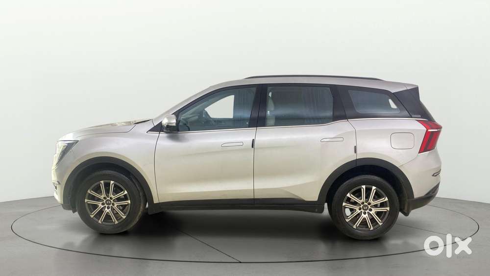 Mahindra Xuv700 2.0 Ax 7 Petrol At Str, 2023, Diesel