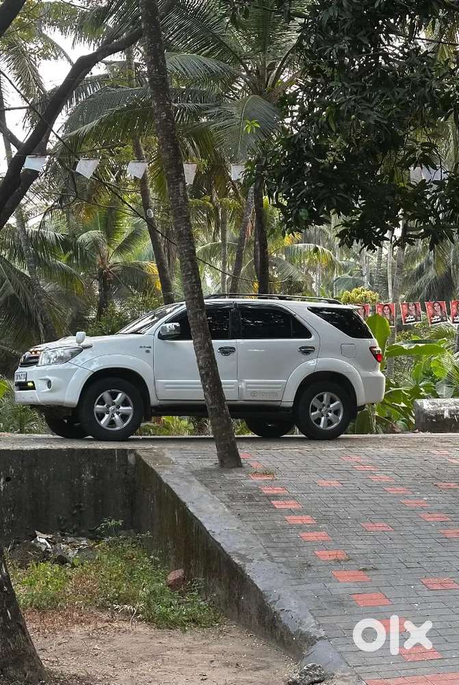 Toyota Fortuner  3.0 4wd Mt