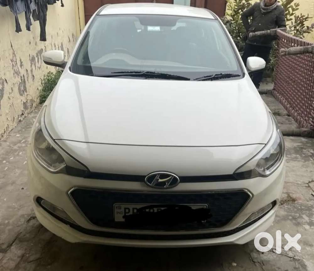 Hyundai I20 2015 Diesel 100000 Km Driven