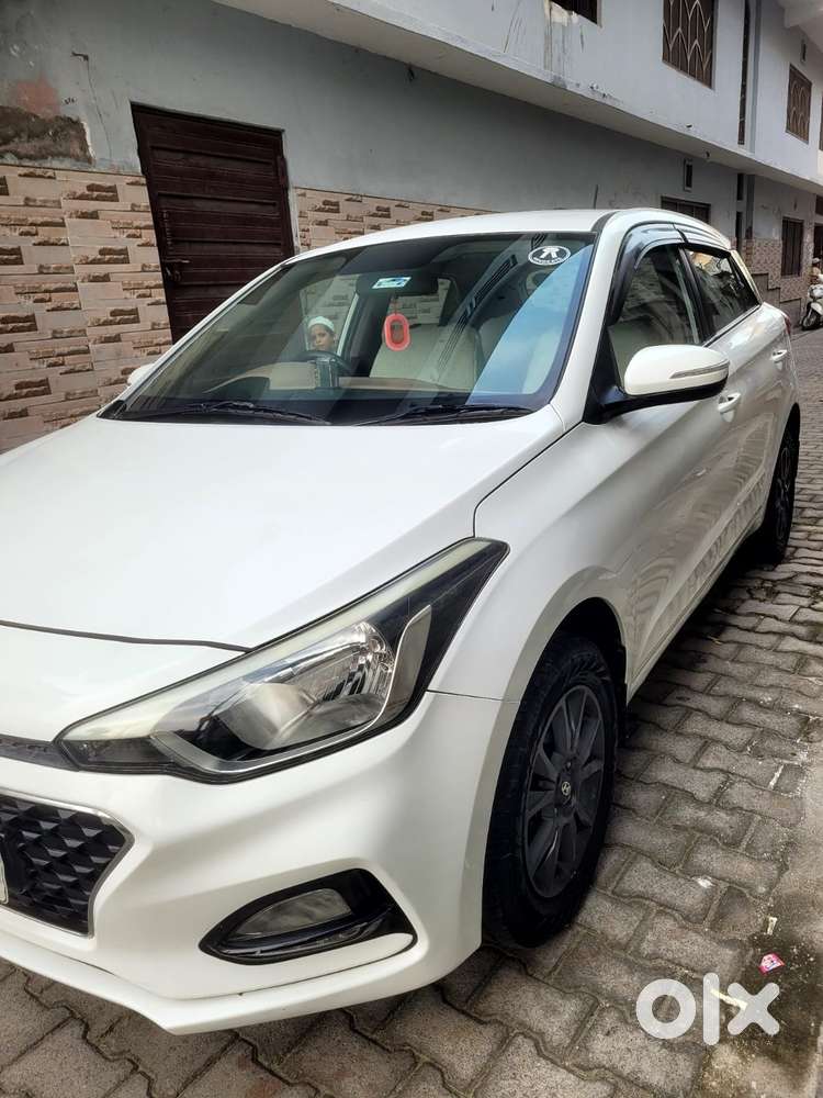 Hyundai New I20 1.5 Sportz Mt, 2020, Petrol