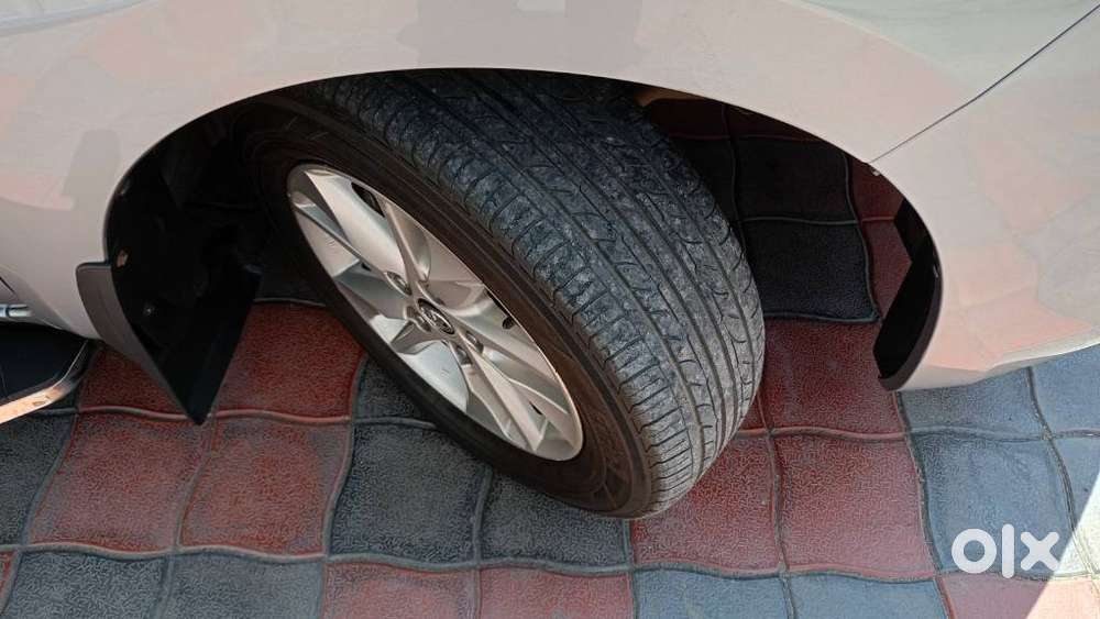Toyota Innova Crysta 2.4 G Mt, 2016, Diesel