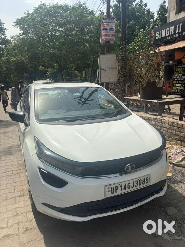 Tata Altroz 2024 Petrol Well Maintained