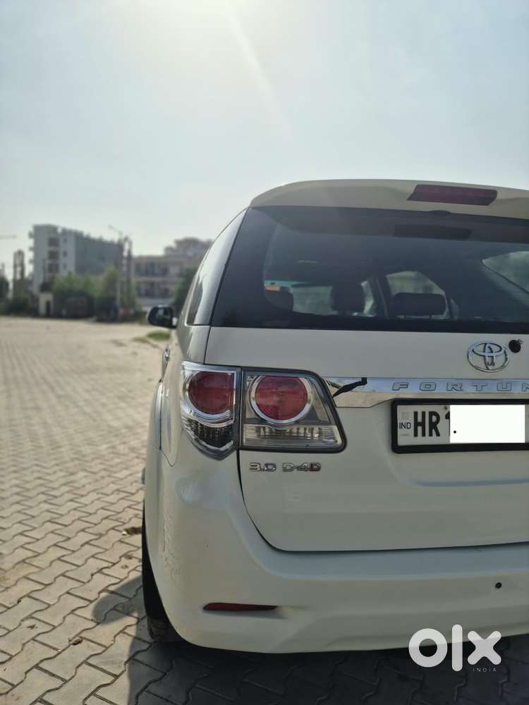 Toyota Fortuner 4x2 Manual, 2013, Diesel