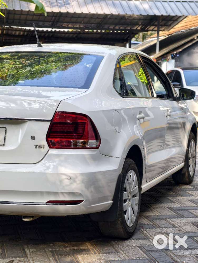 Volkswagen Vento Sport 1.2 Tsi At, 2016, Petrol