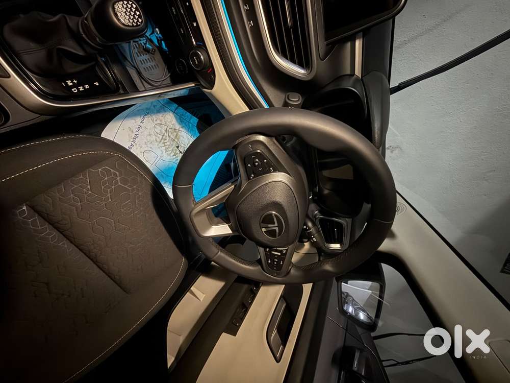 Tata Altroz Xza Plus S Automatic With Sunroof