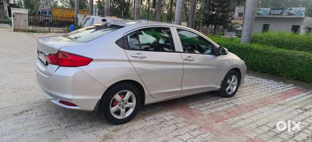 Honda City 1.5 V 2014