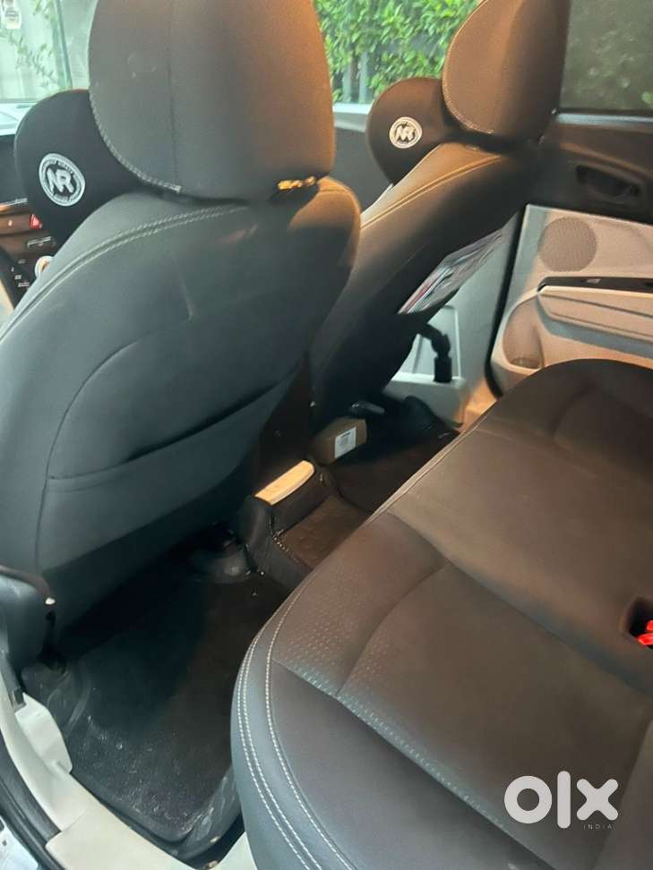 Mahindra Xuv300 W6, 2023, Petrol