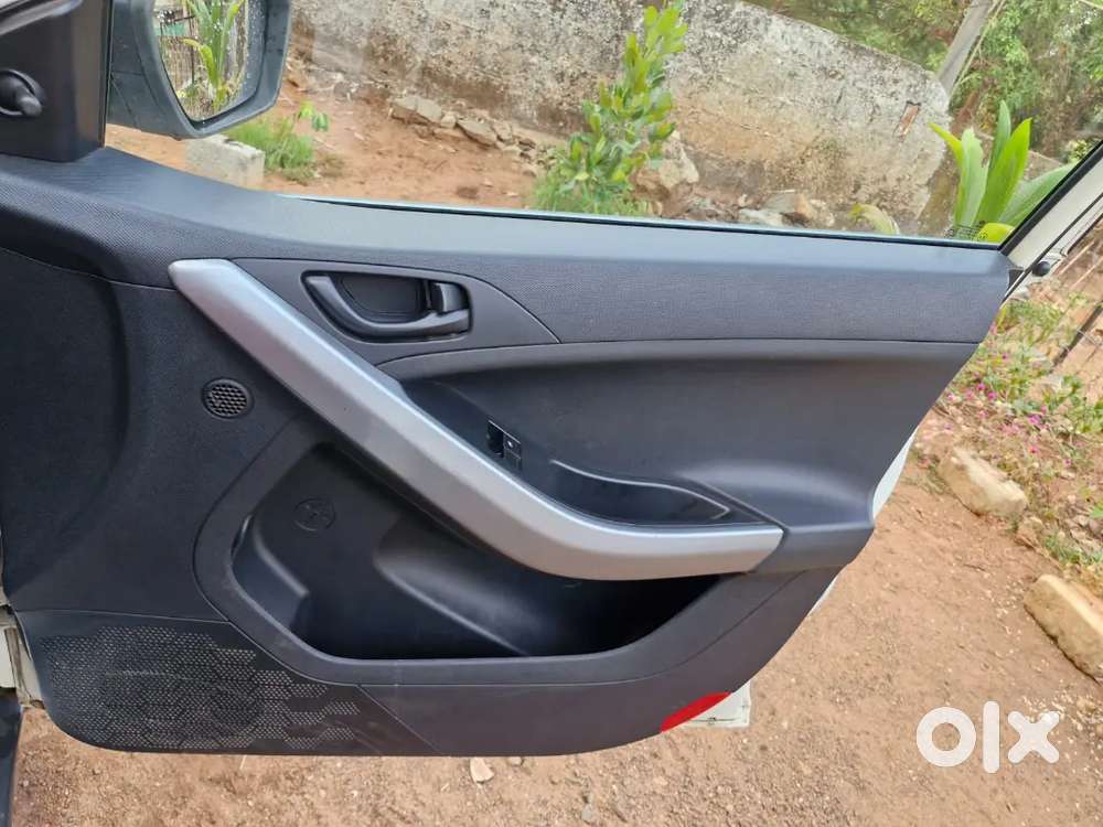 Nexon 2020  Diesel At  2nd Owner  95k Km Driven