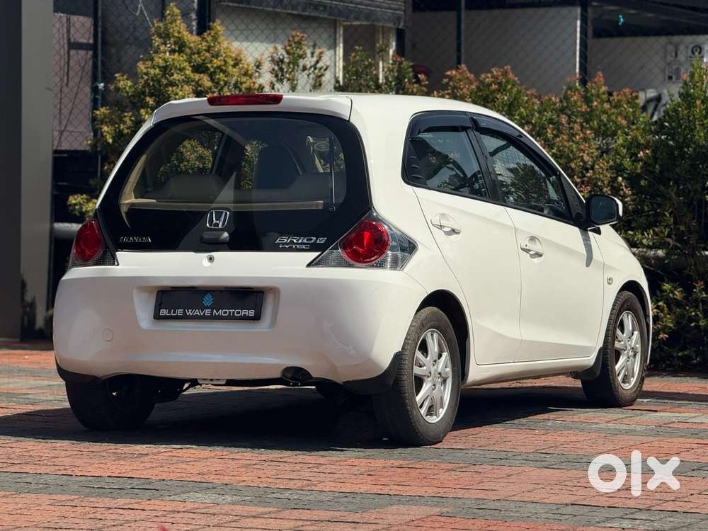 Honda Brio 2011-2013 V Mt, 2012, Petrol