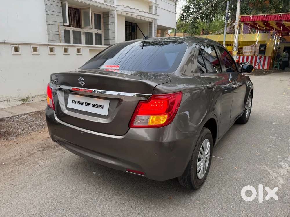 Maruti Suzuki Dzire 1.2 Vxi, 2022, Petrol