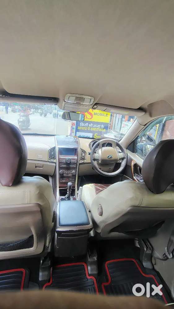 Mahindra Xuv500 2012