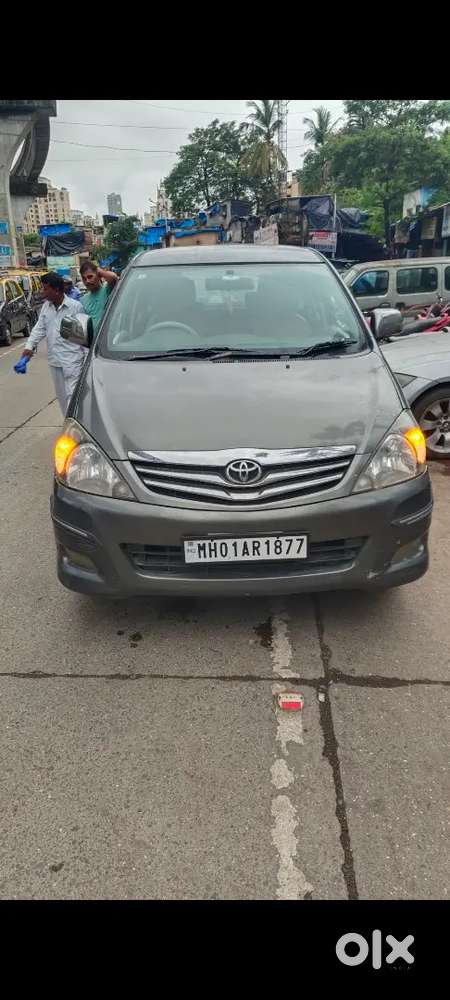 Toyota Innova 2.5 Vx Petrol Manual 2010