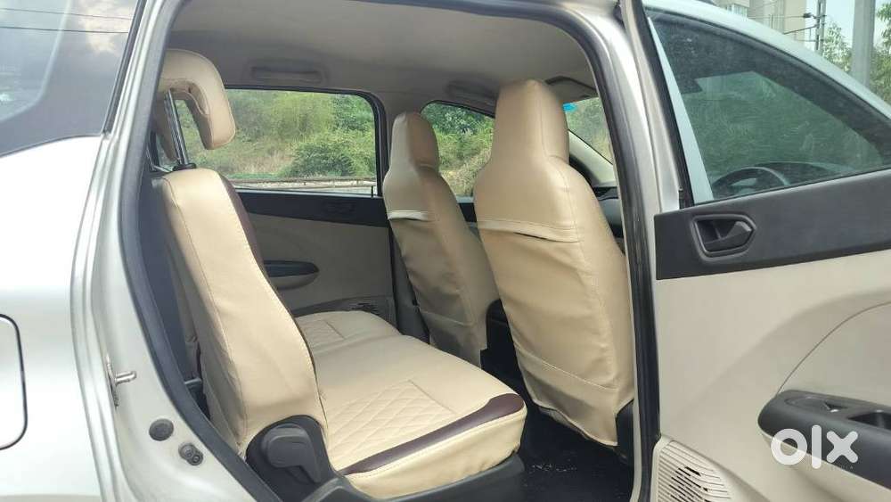 Renault Triber Rxl, 2023, Petrol