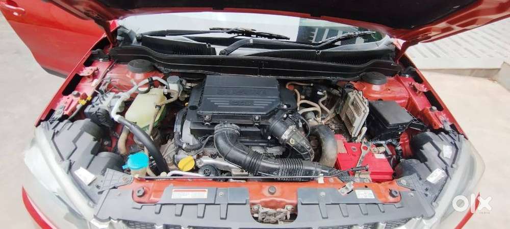 Maruti Suzuki Brezza Zdi+ Dual Tone, 2018, Diesel