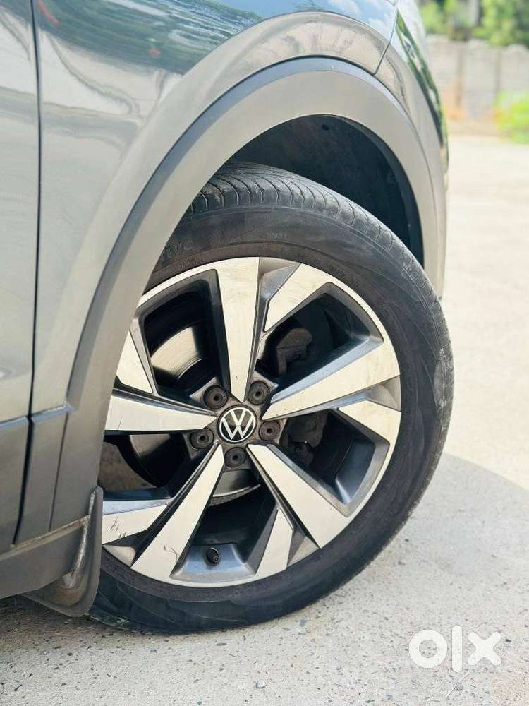 Volkswagen Taigun 1.0 Tsi Topline At, 2023, Petrol