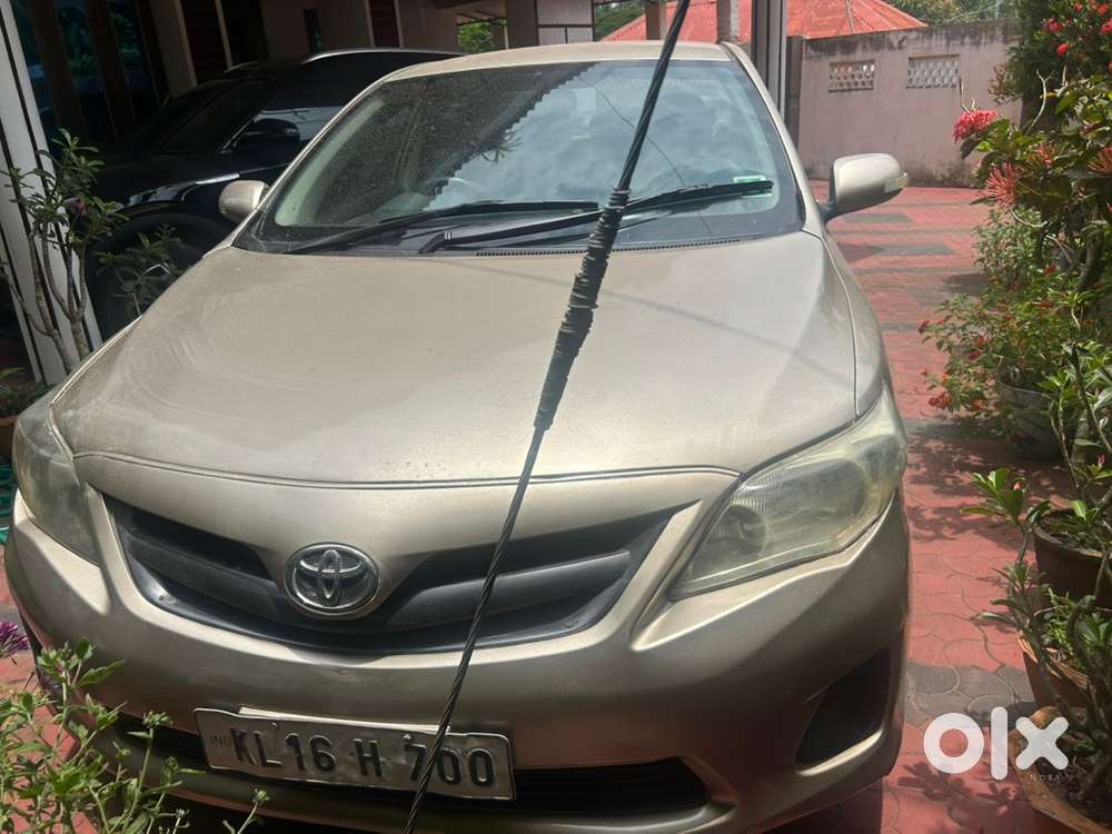 Toyota Corolla Altis 2011