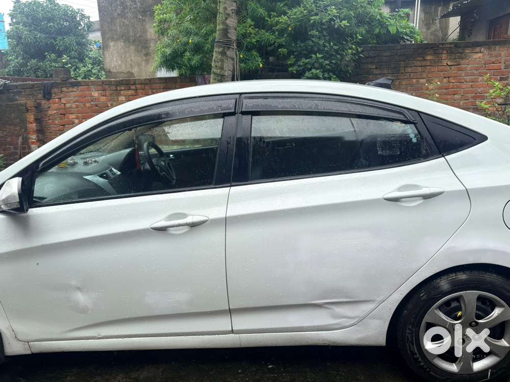 Hyundai Fluidic Verna 2011