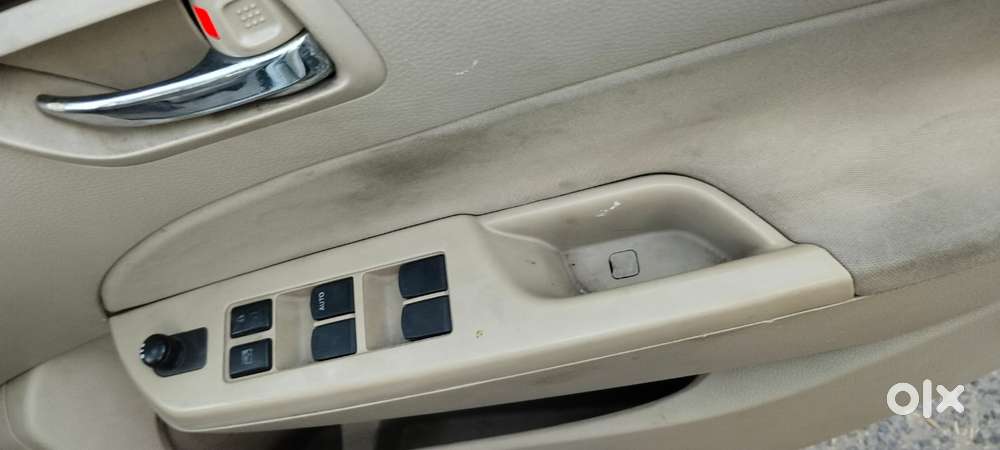 Maruti Suzuki Dzire 1.2 Vxi, 2012, Petrol