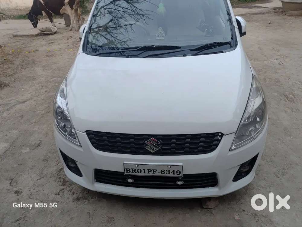 Gari Bahut Acha H Gari  Kich Paisa Ka Jarurat Ke Liea Bik Rha H