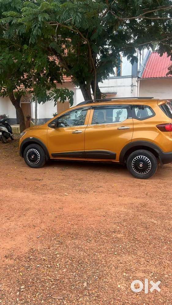 Renault Triber 2000 Petrol Well Maintained