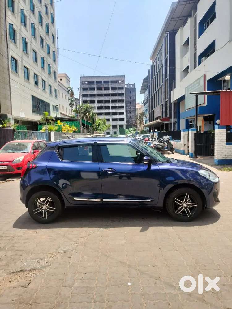 Maruti Suzuki Swift Vxi Automatic 2022