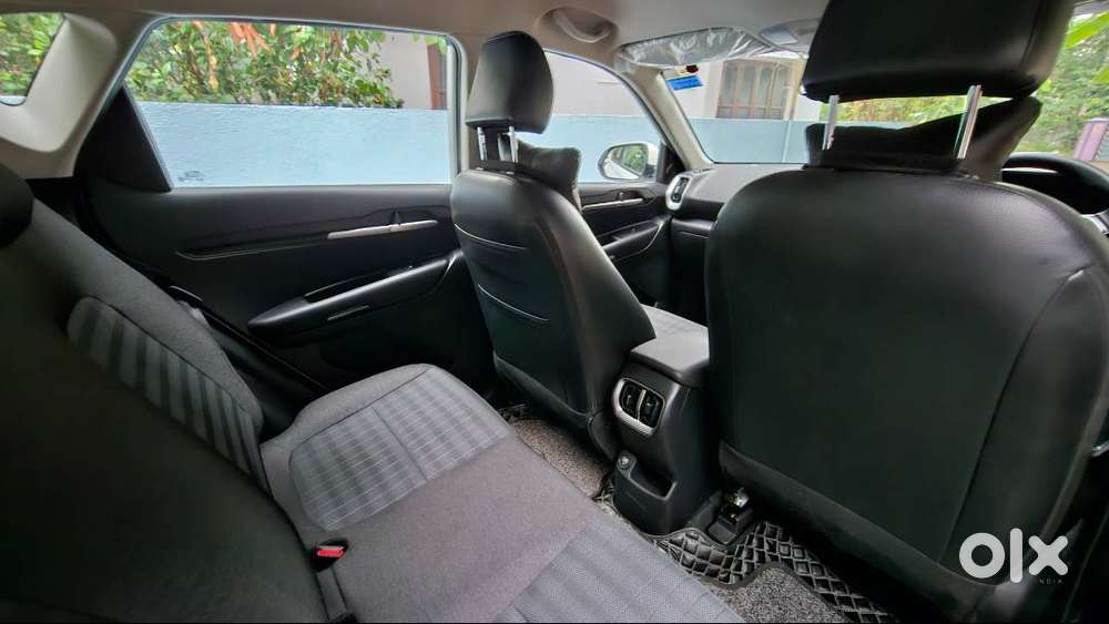 Kia Sonet Htk+ Petrol  Jan 2023 Reg  23,500 Km  Warranty Till 2028