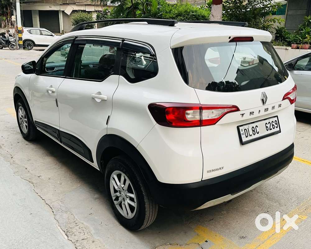 Renault Triber Rxt, 2023, Petrol