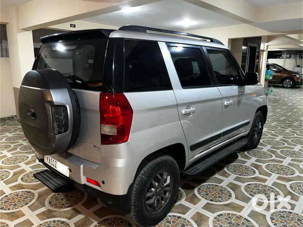 Mahindra Tuv 300 T10 2018 Model