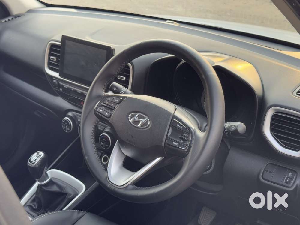 Hyundai Venue Sx Dual Tone Diesel, 2022, Diesel