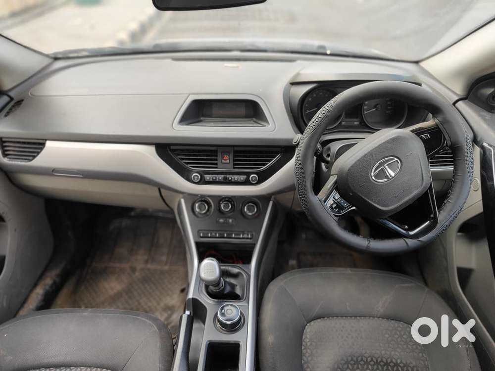 Tata Nexon 1.2 Revotron Xm (s), 2017, Diesel