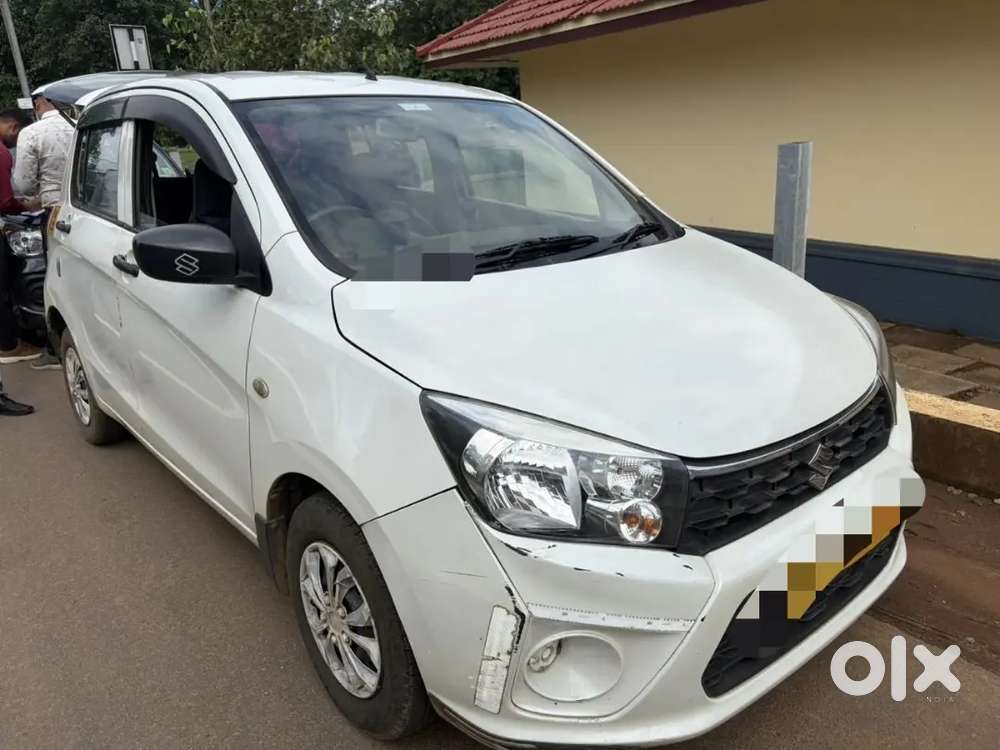 Taxi Celerio  Argent Sale