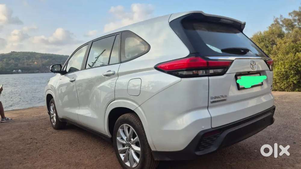 Toyota Innova Hycross 2025 Automatic