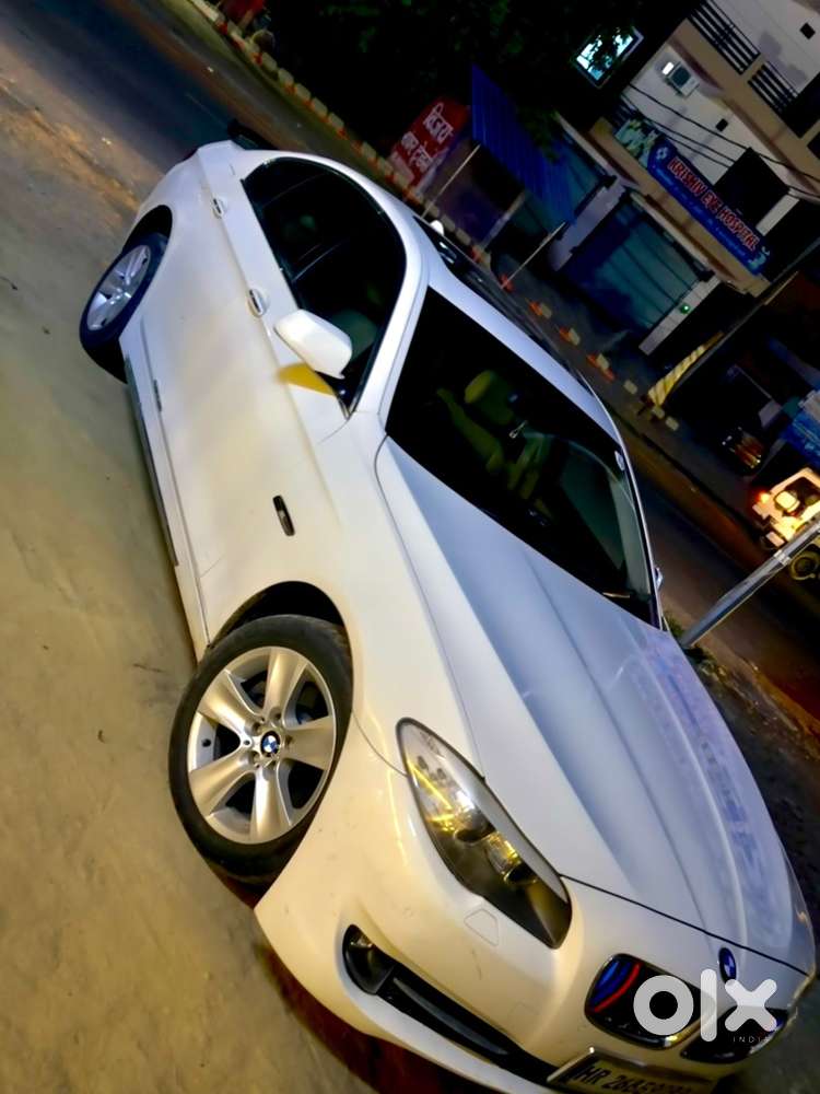 Bmw 5 Series 523i 2011 All Good Well Maintain Hr Number